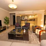 Elegant 2-Bedroom Near Airport